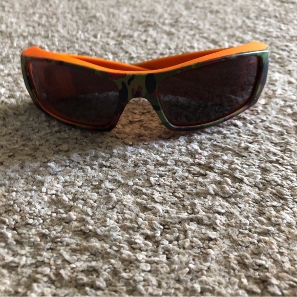 Kids army print sunglasses - Picture 2 of 3